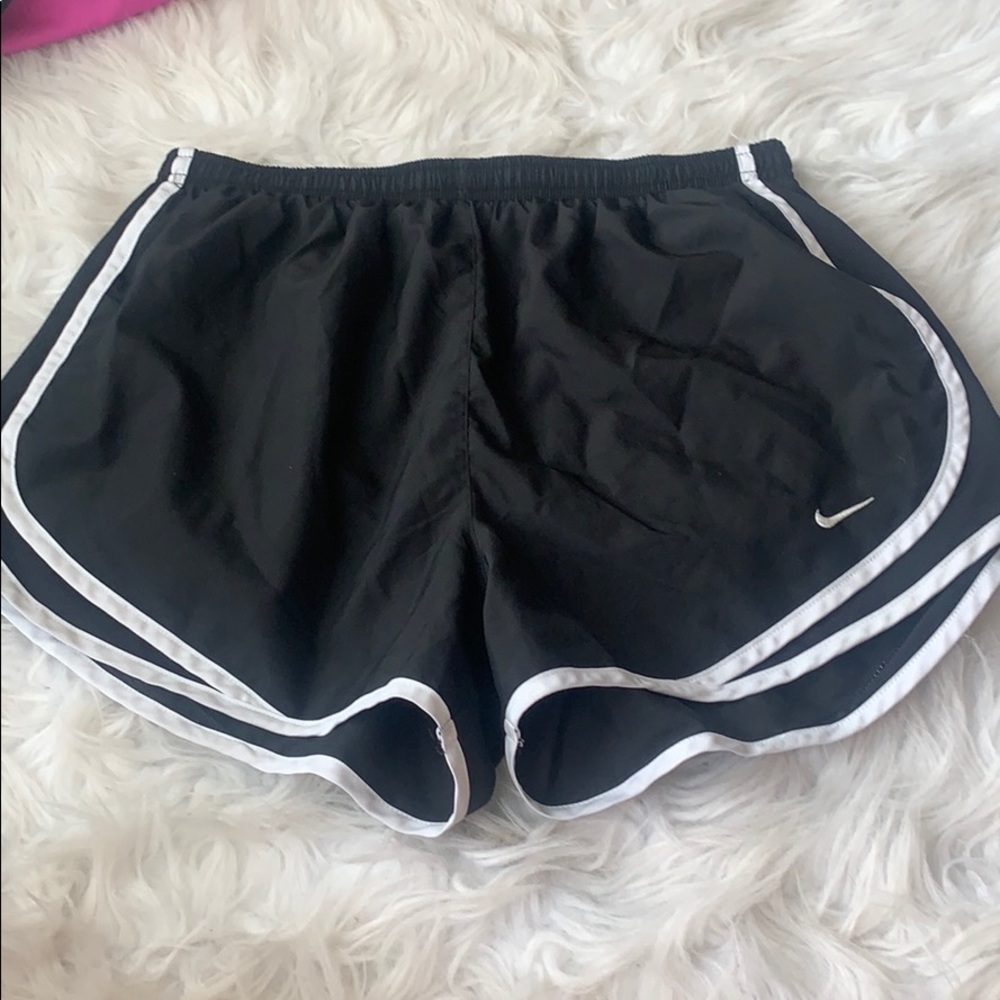 Nike drifit tempos MED